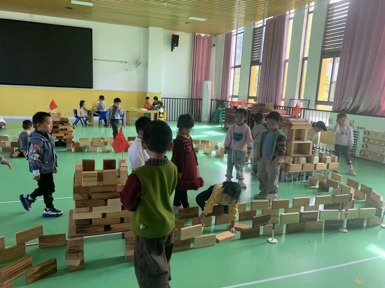 建构忆初心童心筑梦向未来j9平台城东幼儿